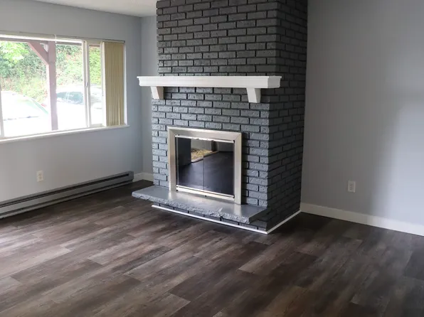 302 S McLoughlin Blvd #306, Oregon City, OR 97045