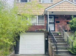 14131 25th Rd, Flushing, NY 11354