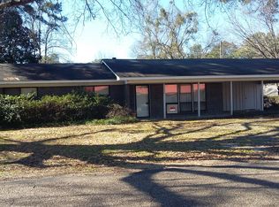 1236 Hilltop Dr, Stamps, AR 71860