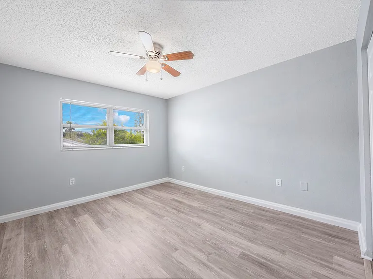6810 Park St S #10 — Photo 6