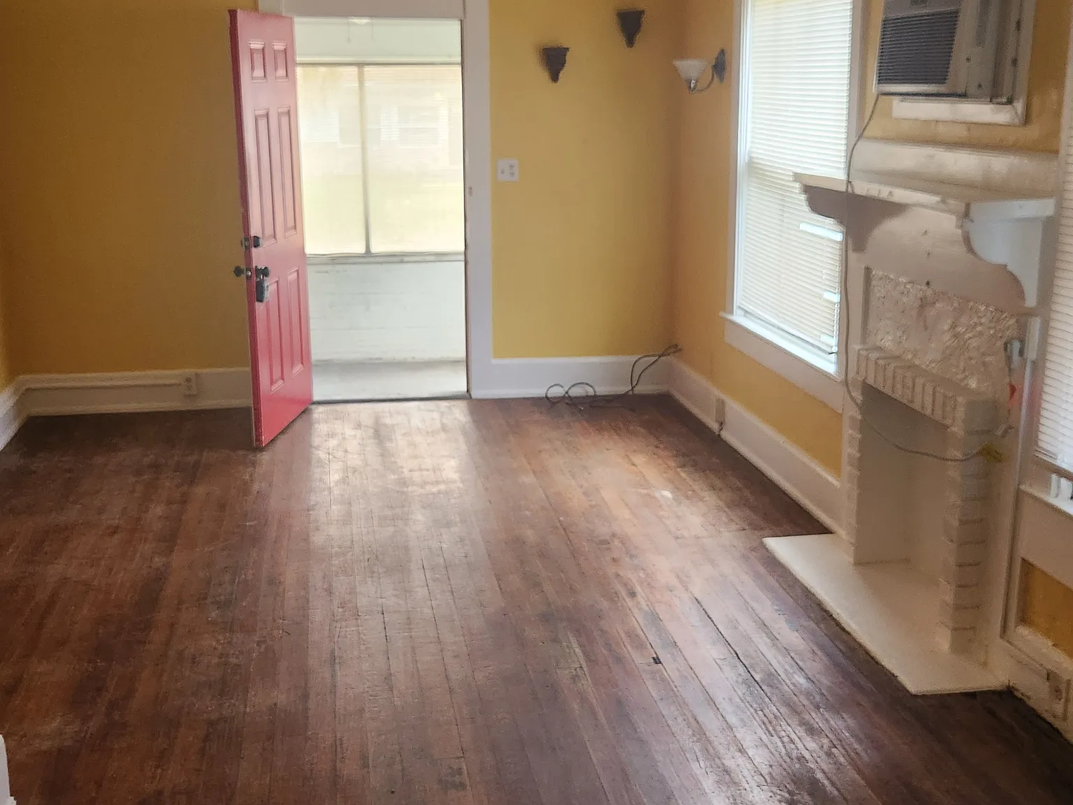 1 bed, 800 sqft, $1,075 — Photo 2