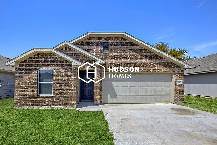 4 bed, 2.0 bath, 1788 sqft, $1,615 — Photo 1