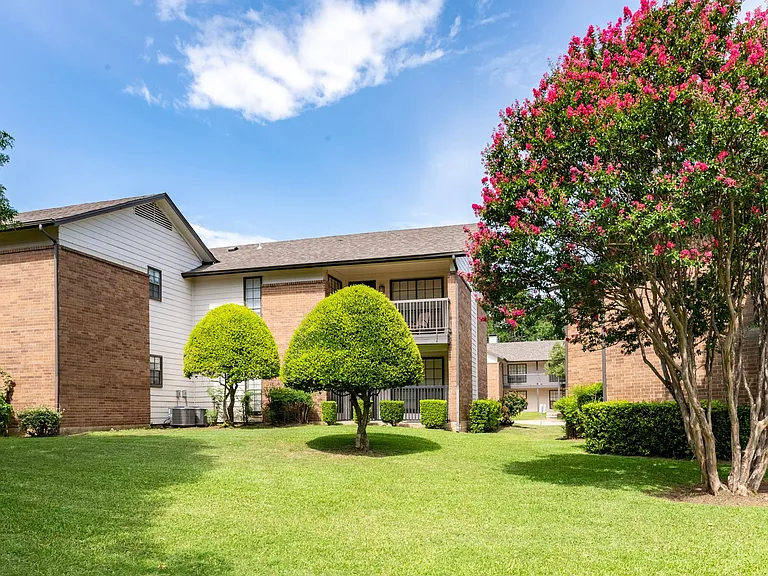 Exterior Apartment View