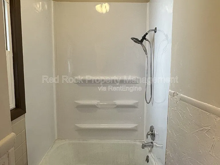 835 Elm St — Photo 7