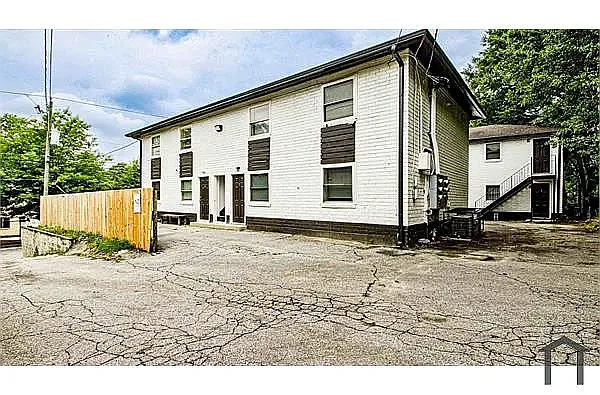 Building Photo - 882 Fox St NW #7