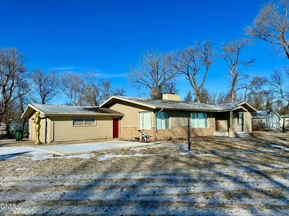 3345 Highway 20 Hwy SE, Jamestown, ND 58401