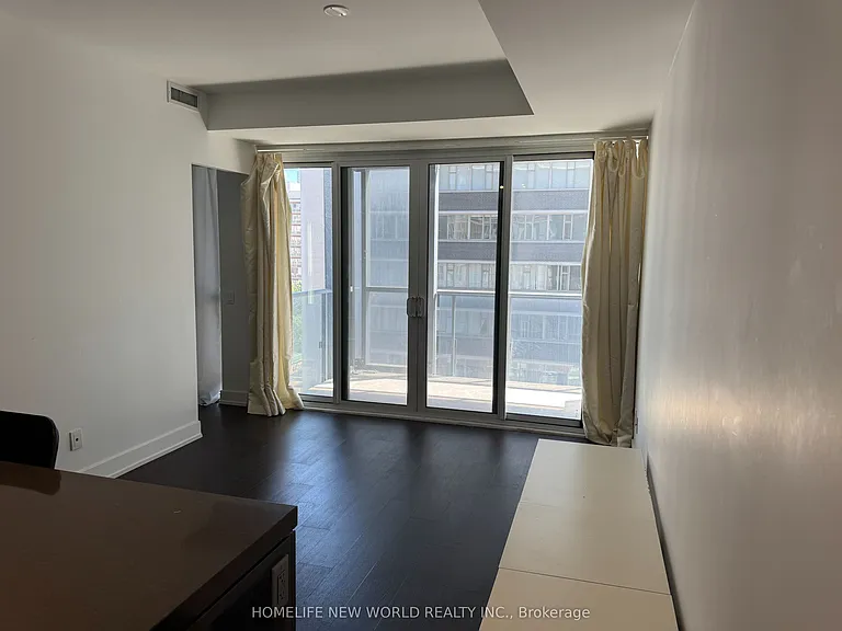 7 Grenville St #1009 — Photo 5