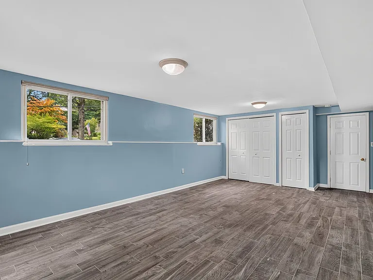 11 Lockwood Ln — Photo 18