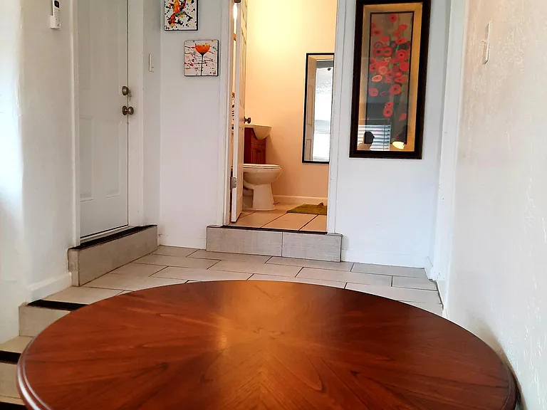 709 Van Buren Pl SE — Photo 5