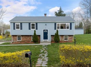 25 Overhill Rd, Warren, RI 02885