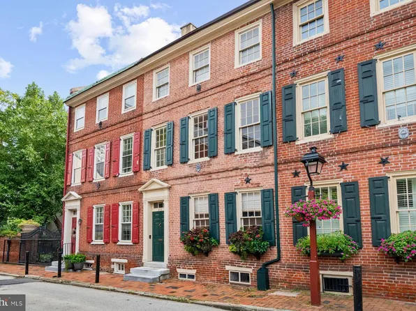 306 Cypress St, Philadelphia, PA 19106