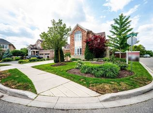 18 McNutt St, Brampton, ON L6Y 5S1