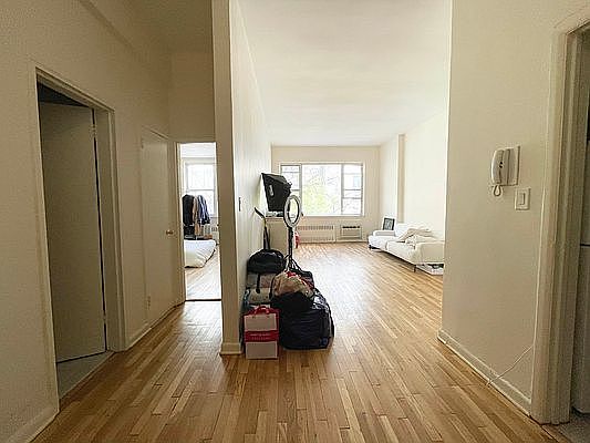 5th image of 66 E 80th St APT 3A