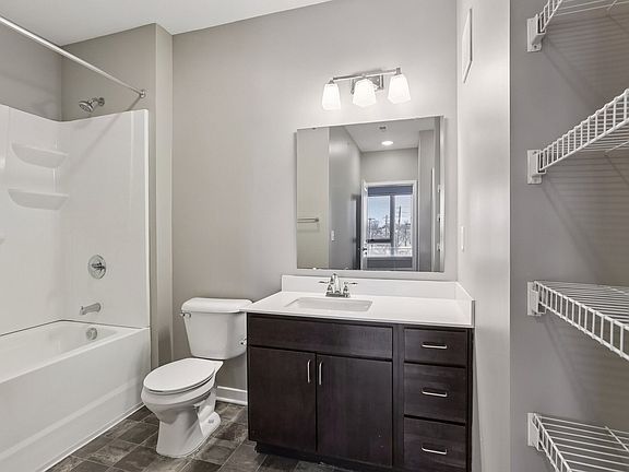4th image of 460 N White River Parkway West Dr #2-218
