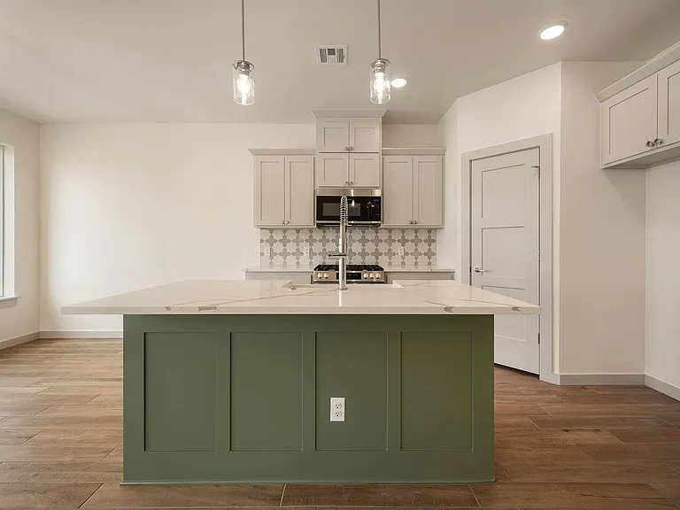 4909 Misty Wood Ln — Photo 16
