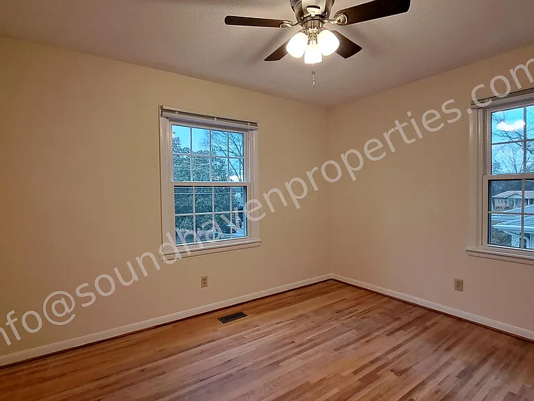 320 Rosemont Rd SE — Photo 19