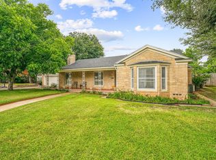 341 S Moseley St, De Leon, TX 76444
