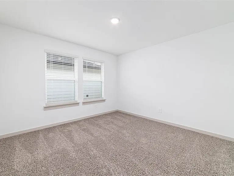 7207 Sunbreeze Ln — Photo 19