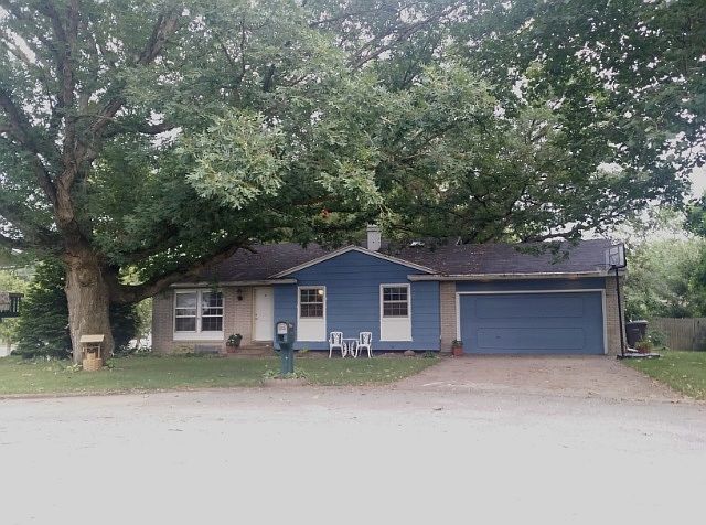 1st image of 1606 Victoria Dr
