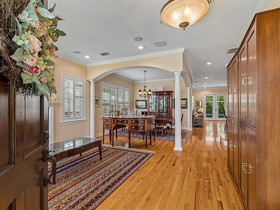 5th image of 107 BERMUDA AVENUE