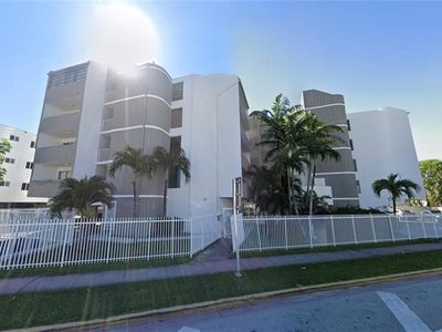 2000 Biarritz Dr APT 303, Miami Beach, FL, 33141