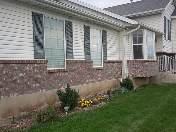 4th image of 3012 S Hadwen Dr