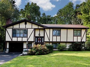 121 Laurel Rd, New City, NY 10956