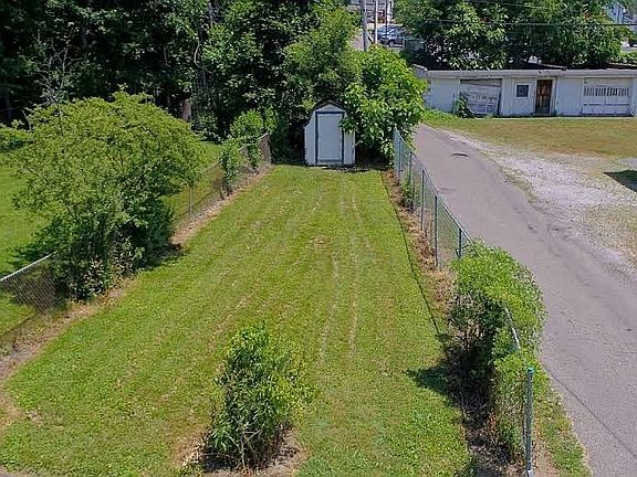 5th image of 431 College Ave