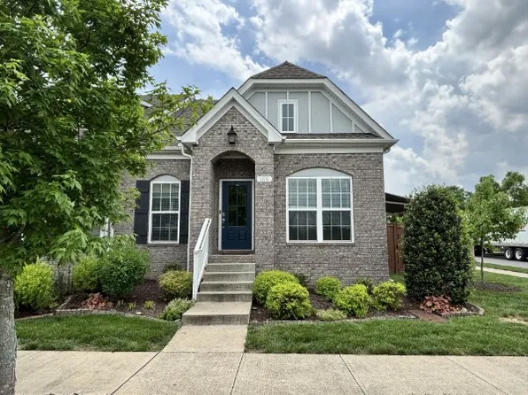 155 Spade Leaf Blvd, Hendersonville, TN 37075