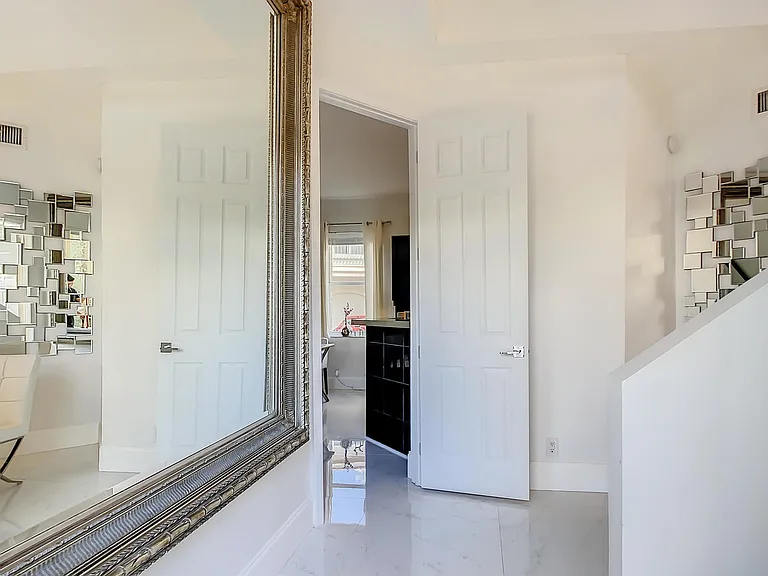 Resort Ln — Photo 10