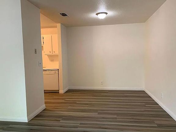 5th image of 4913 Andrea Blvd