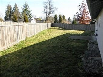 2nd image of 301 Waunch St