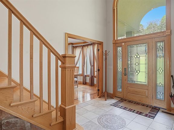 3rd image of 4 Rachel Court