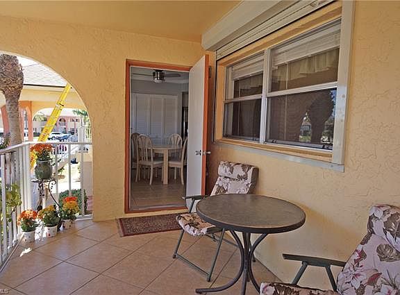 2nd image of 372 Charlemagne Blvd APT B203