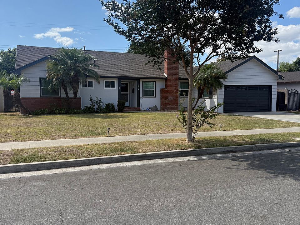 Delightful cul de sac street