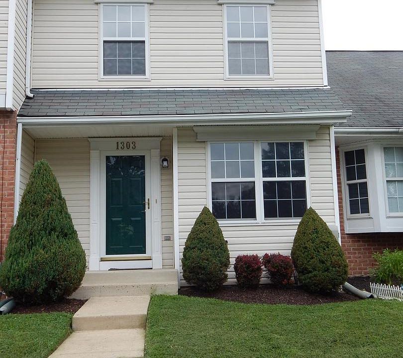 1st image of 1303 Foxglove Sq