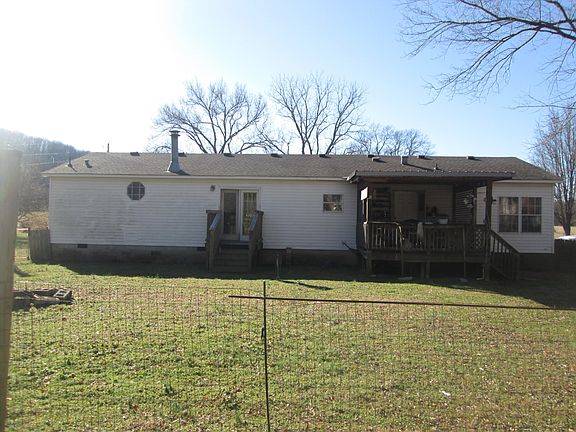 4th image of 891 Old Statesville Rd