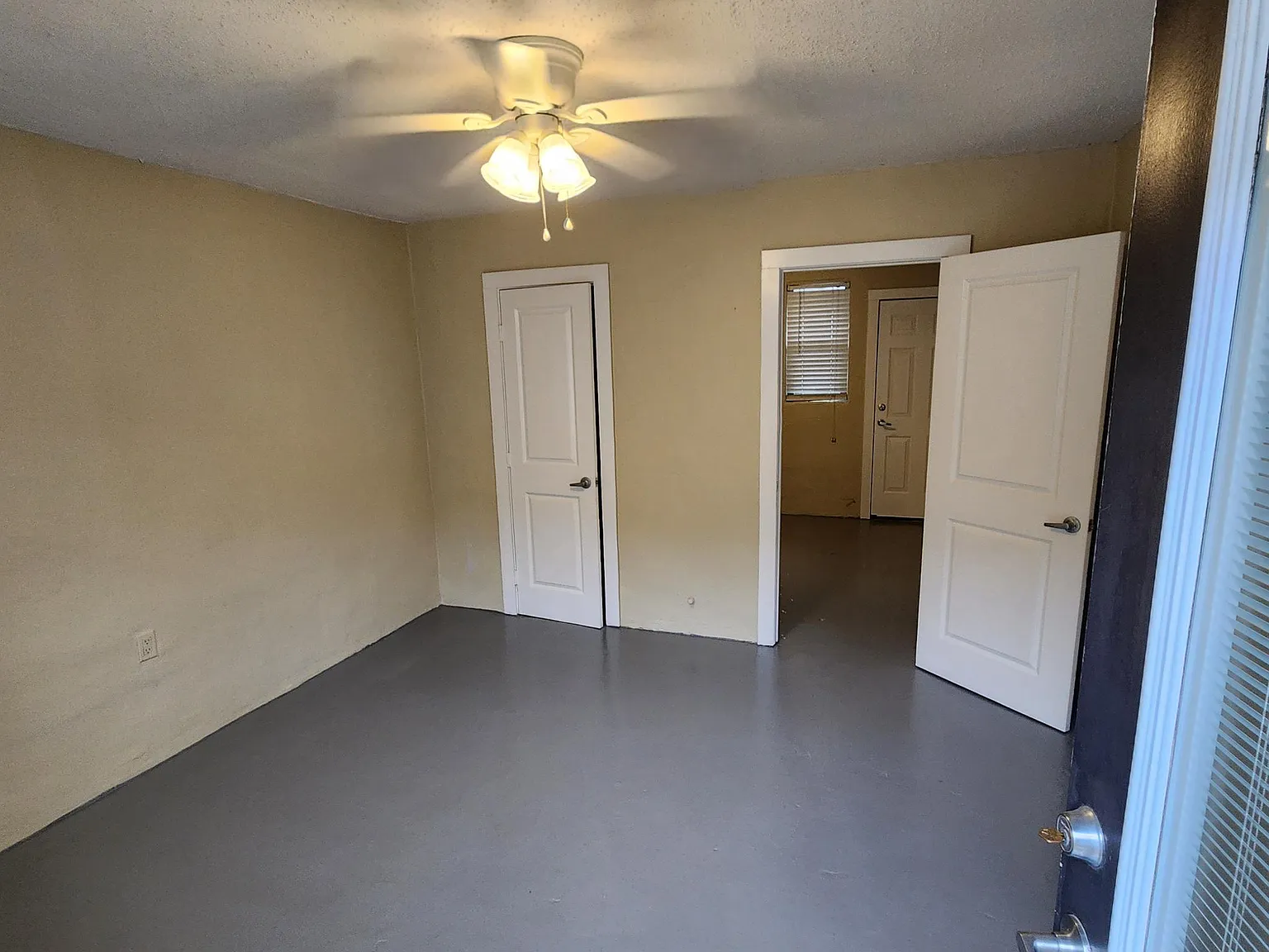 1 bed, 500 sqft, $995 — Photo 3