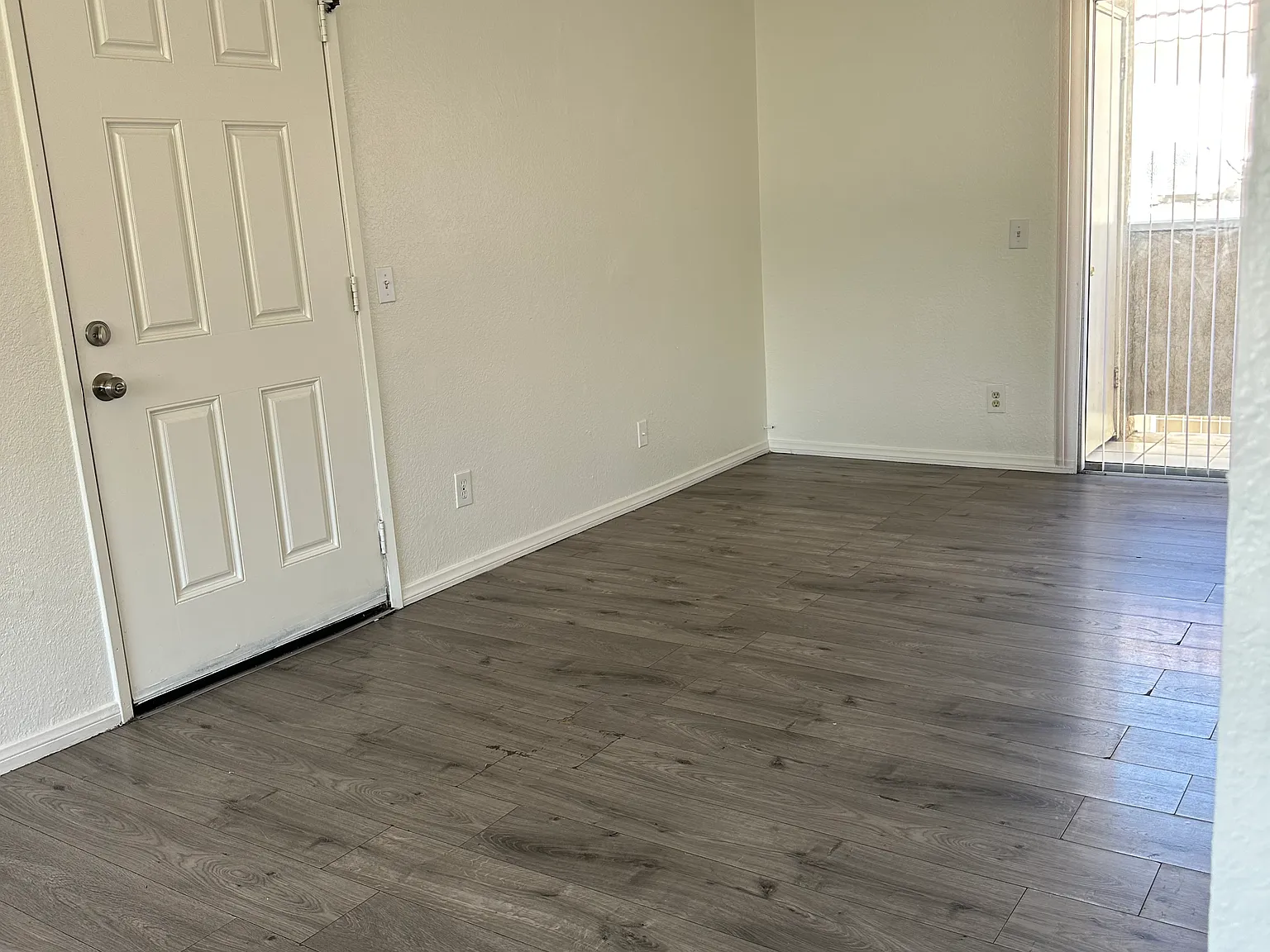 1 bed, 723 sqft, $1,350 — Photo 4