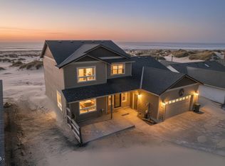 26 NW Oceania Dr, Waldport, OR 97394