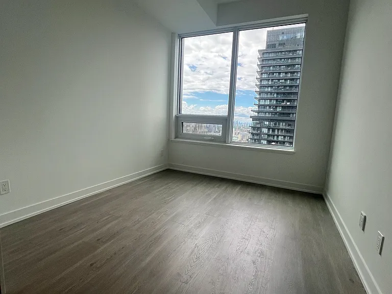 8 Wellesley St W #3602 — Photo 13