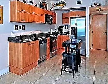 1 bed, 704 sqft, $2,700 — Photo 3
