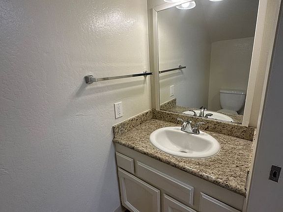 5th image of 10270 Alpine Dr APT 4