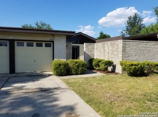 215 Meadow Path Dr, San Antonio, TX 78227