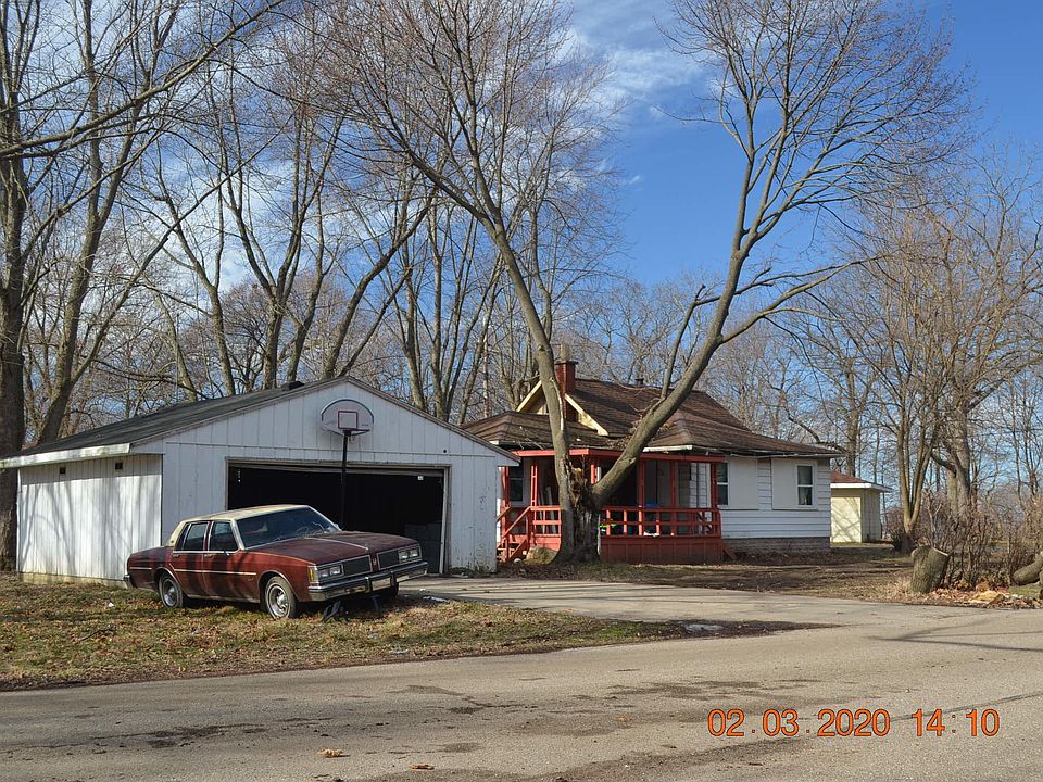 2nd image of 316 Bluff Ct