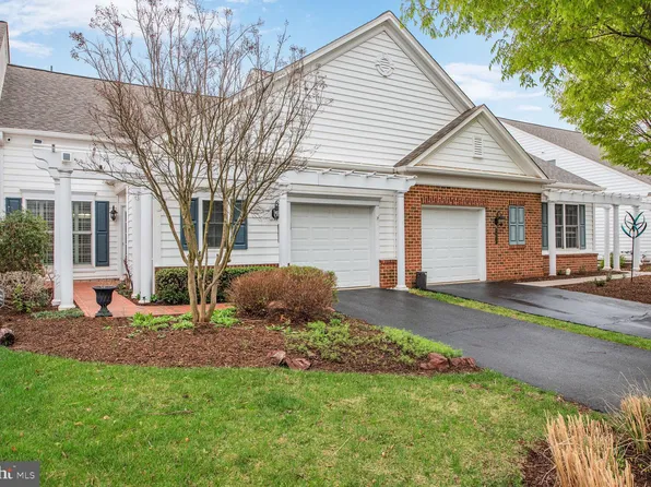 44454 Maltese Falcon Sq, Ashburn, VA 20147