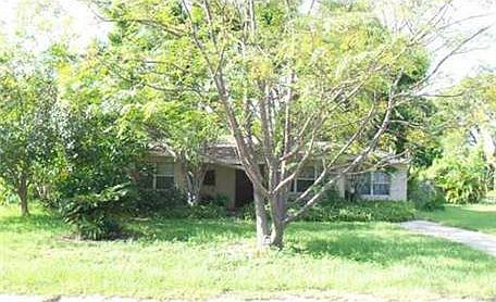 1st image of 701 68th Ave S