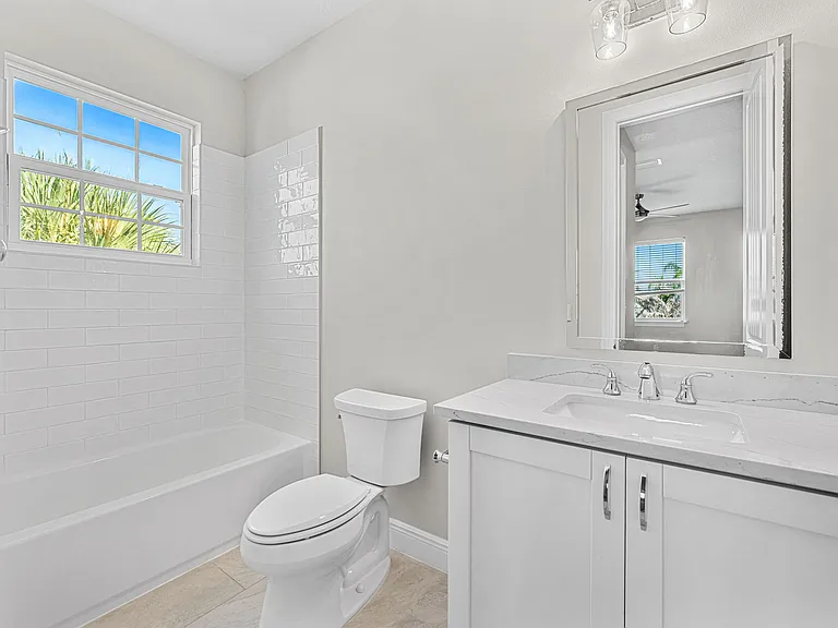 1011 Steven Patrick Ave — Photo 24