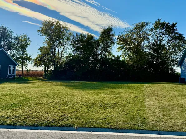 340 Cassidy Ct, Utica, IL 61373