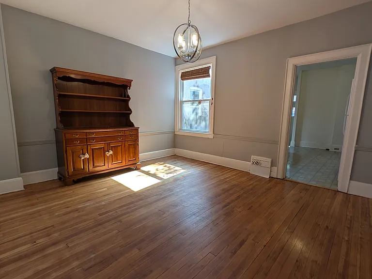 252 Elm St — Photo 4